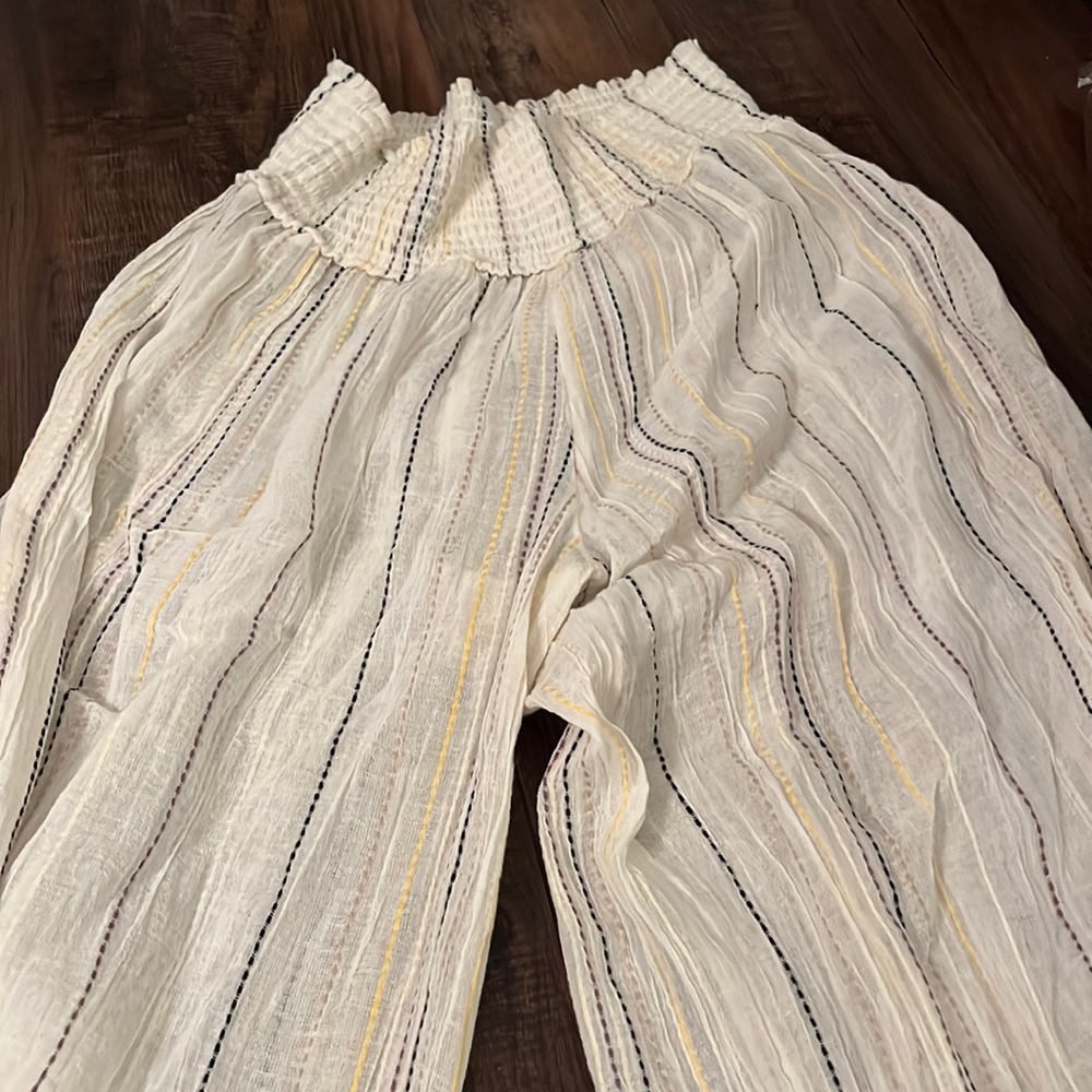Beach/ summer pants … size medium stretchy